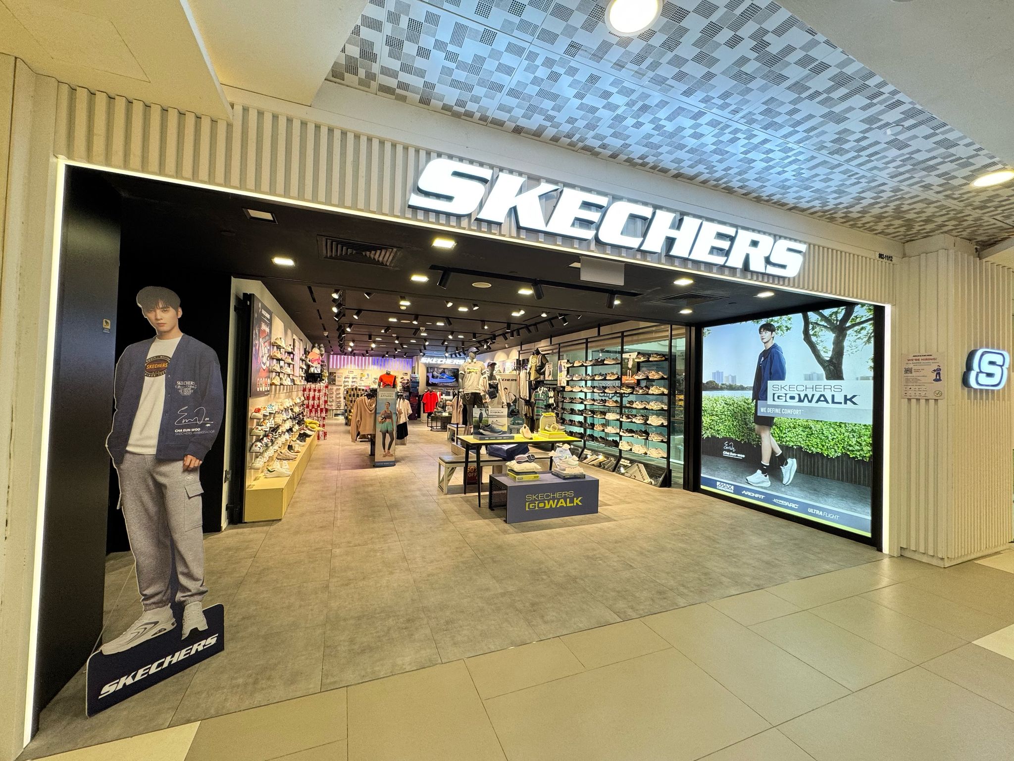 Skechers Bugis store