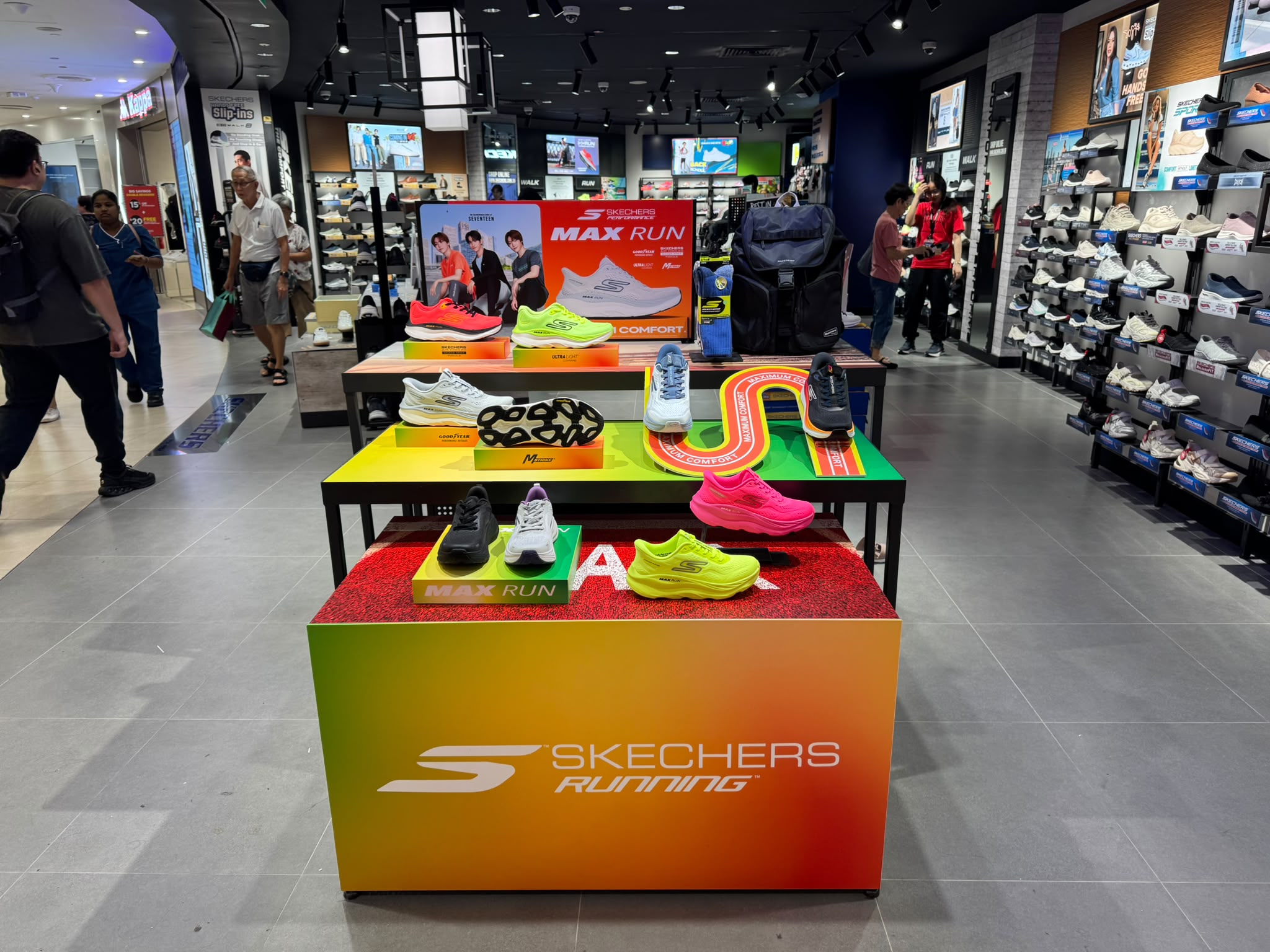 Skechers Hougang Mall store