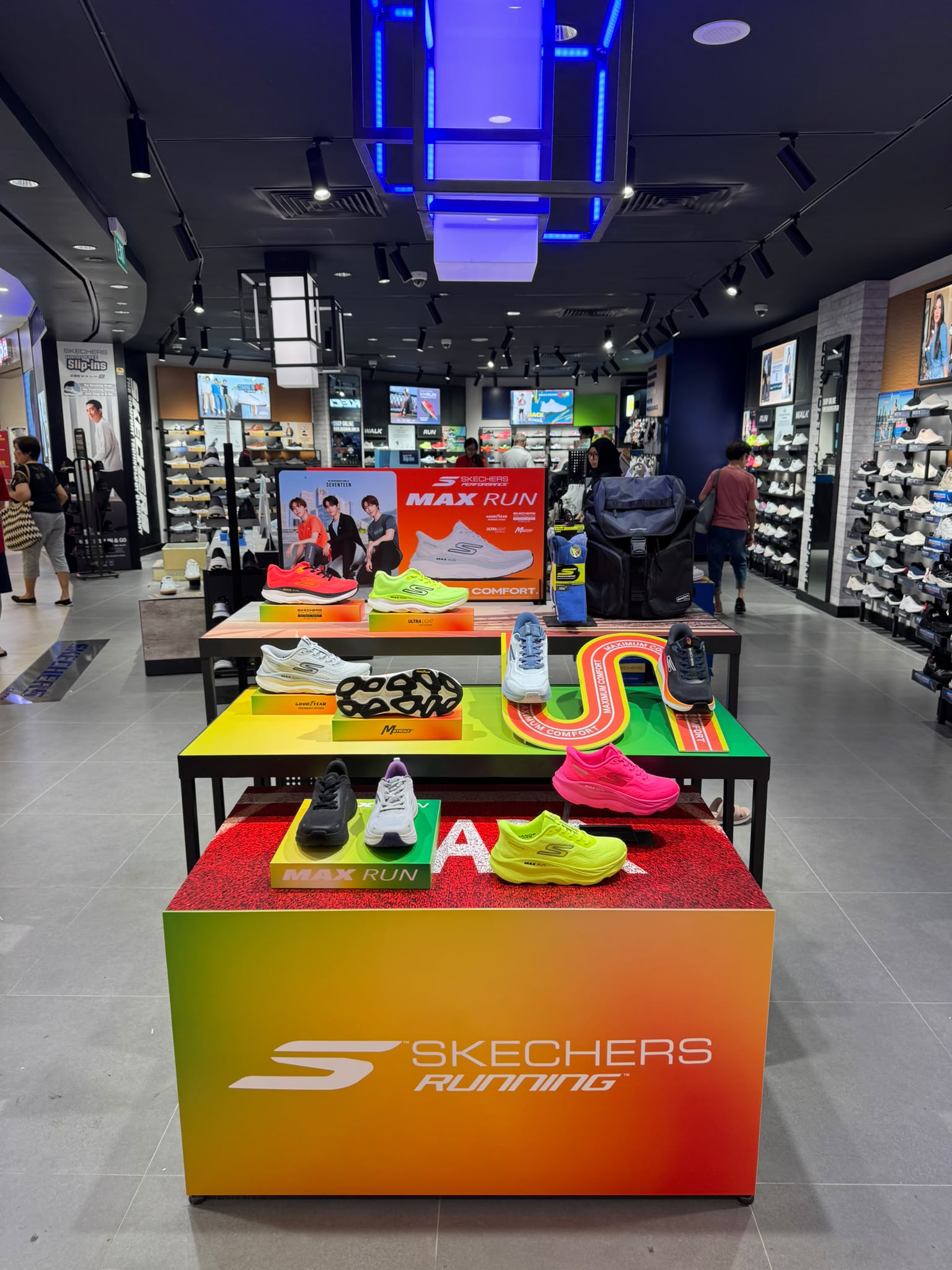 Skechers Hougang Mall